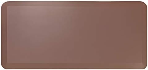 Anti-Fatigue Comfort Mat reduces pressure while standing and working