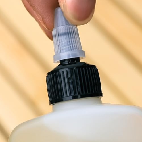 BEIYINAI Squeeze Oil Dispenser with Twist Top Lid