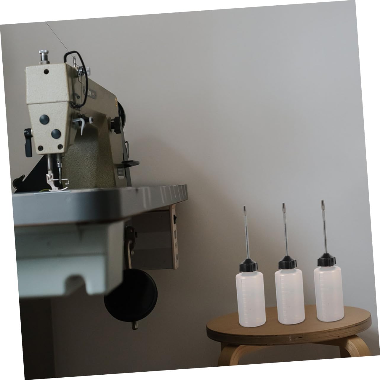 5-Piece Oil Can Dispenser Set with Iron Mouth Replaceable Brush