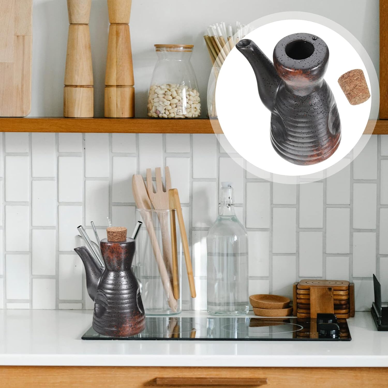 Stylish Japanese Ceramic Soy Sauce Vinegar Seasoning Bottle with Lid