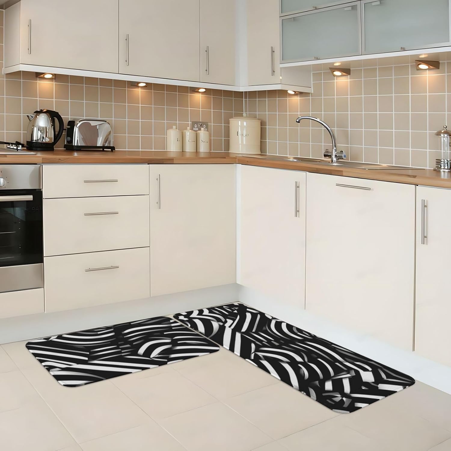 JxWCher Black and White Lines Print Kitchen Mats