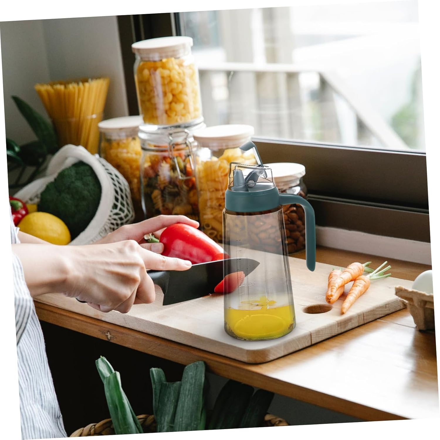 CIYODO Practical Condiment Bottle Mealtime Convenience ElegantlyStyled Design